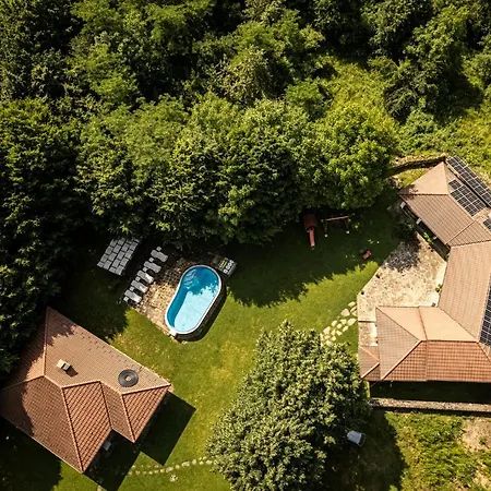 Semesterbostad Gabarite Village Apriltsi (Lovech)