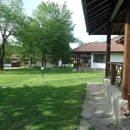 Semesterbostad Gabarite Village *
